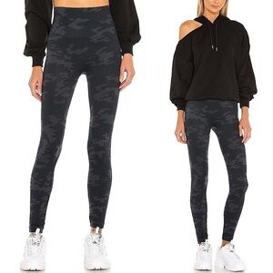 Spanx Camo Look At Me Now Leggings